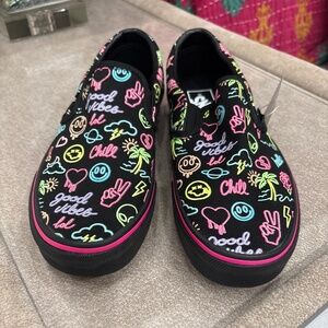 Women’s glow-in-the-dark Vans size 7 NWT